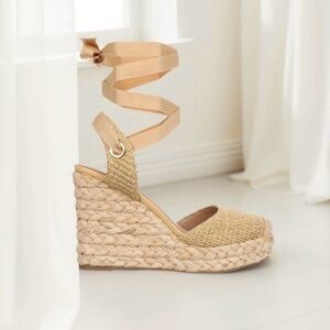 Women’s Classic Elegant Tan Woven Strappy Wedge Sandals